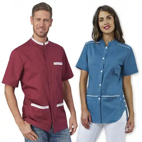 Camicie da medico abbinate.