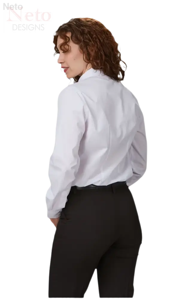 Camicia donna collo coreana manica lunga bianca e pantaloni neri