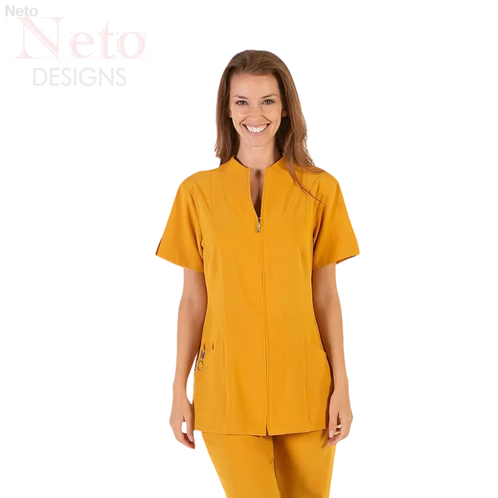 Casacca donna con zip in colore senape, spacchi laterali e moderno collo