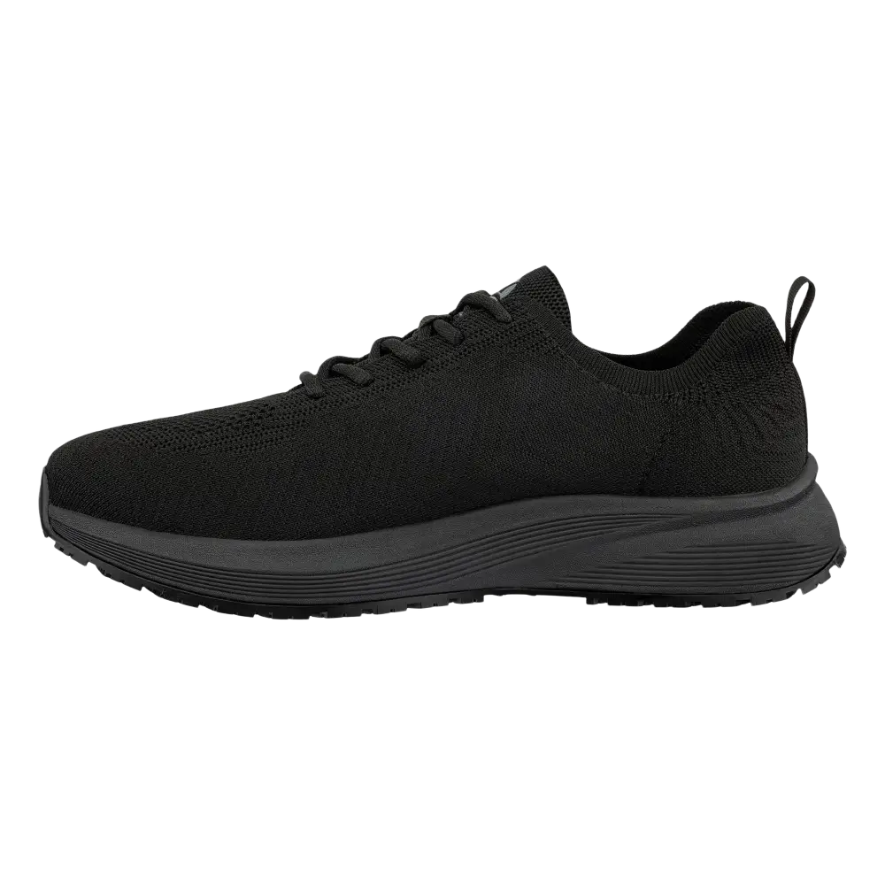 Sneaker in maglia nera con tomaia testurizzata e lacci coordinati.